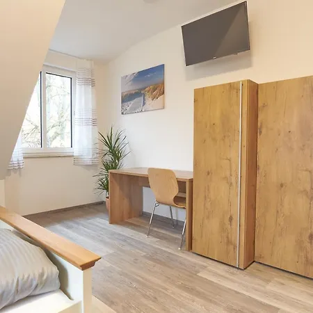 Zur Friedenseiche Aichach