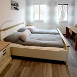 Zur Friedenseiche 3*