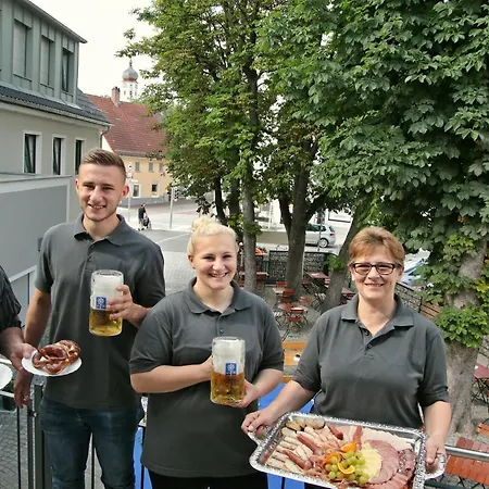 Zur Friedenseiche 住宿加早餐酒店 艾夏